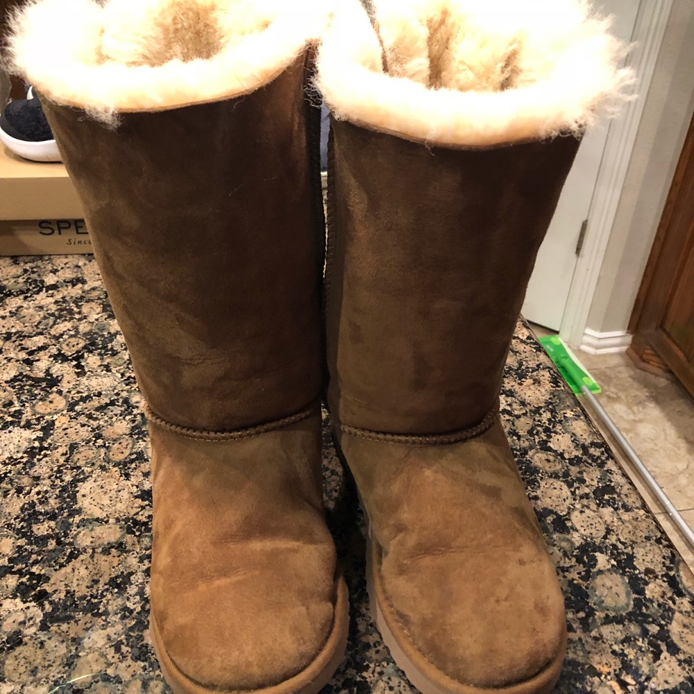 Ugg Tall Bailey Bow Boot, sz youth 4